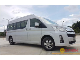 Toyota Hiace Rental - New Model: Comfort and Safety for an Exceptional Journey!